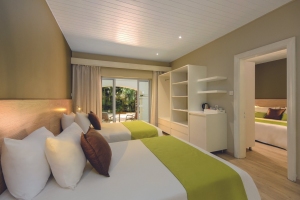 Mauricia Beachcomber Resort & Spa