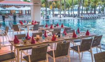Mauricia Beachcomber Resort & Spa