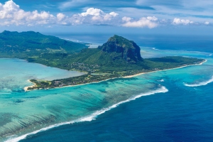 Paradis Beachcomber Golf Resort & Spa
