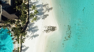 Paradis Beachcomber Golf Resort & Spa