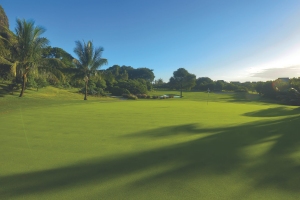 Paradis Beachcomber Golf Resort & Spa