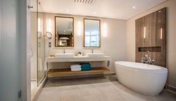 Paradis Beachcomber Golf Resort & Spa