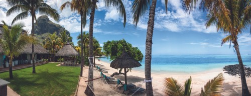 Paradis Beachcomber Golf Resort & Spa