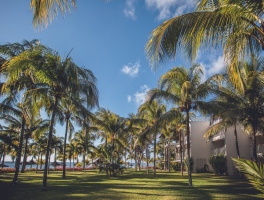 Victoria Beachcomber Resort & Spa