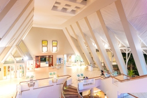 Victoria Beachcomber Resort & Spa